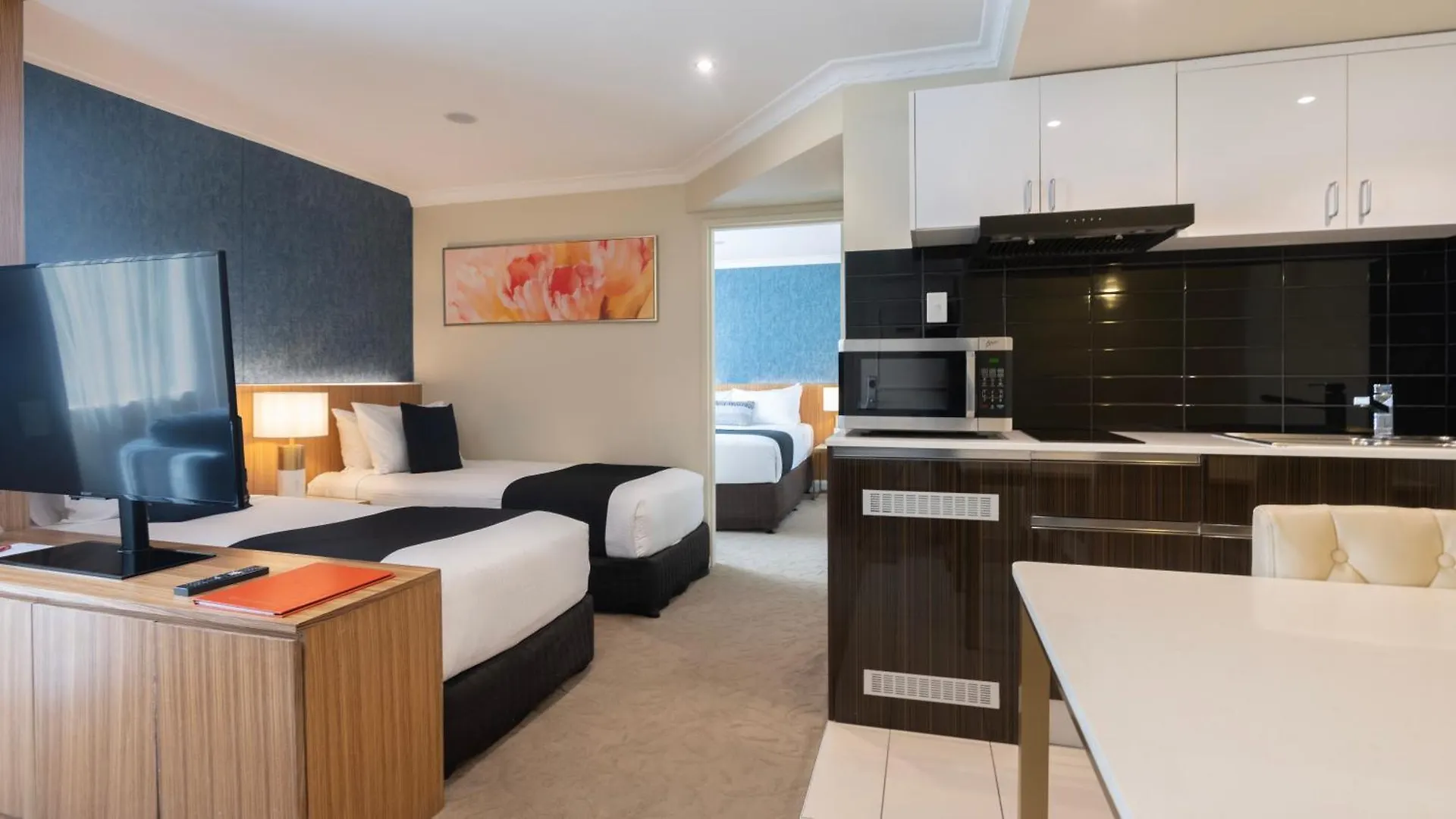 Hotel Diana Brisbane Australia